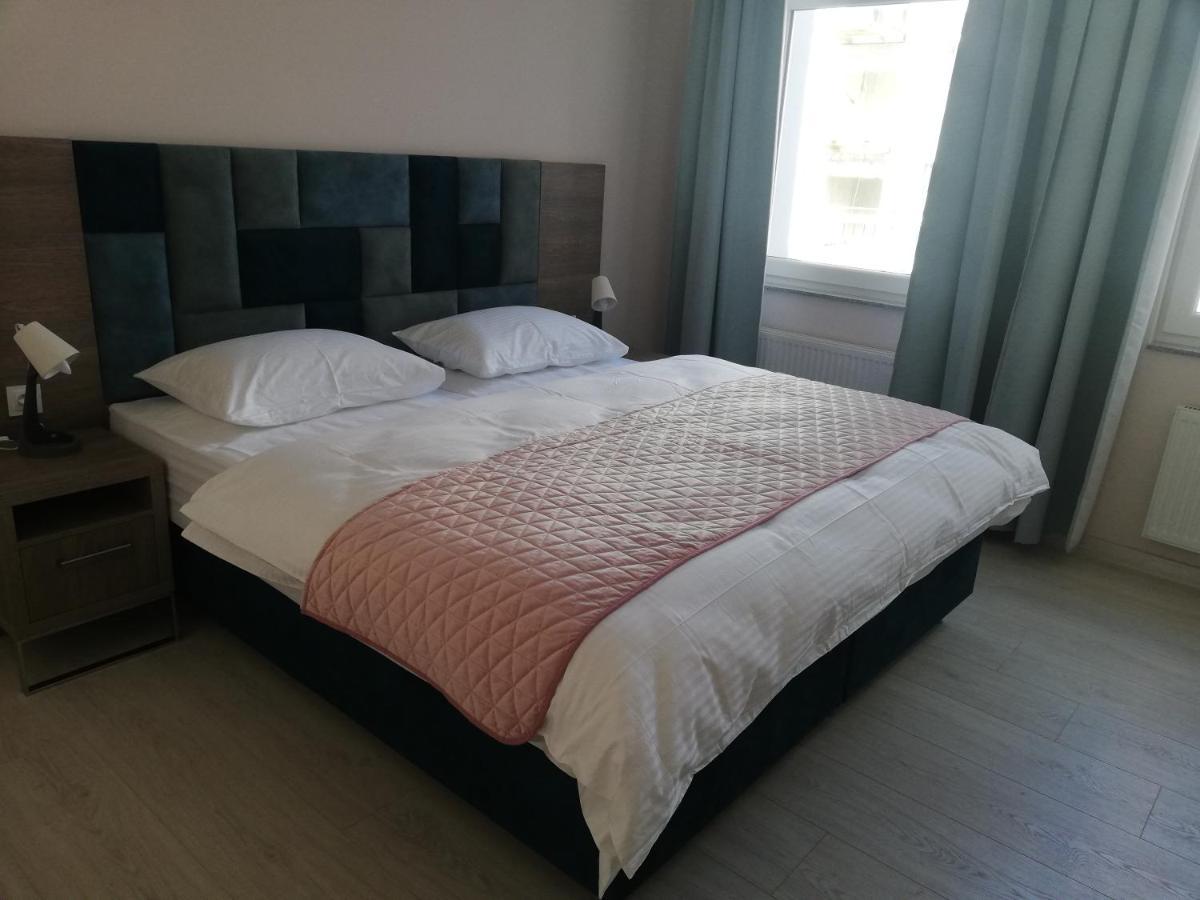 Posejdon Hotel apartamentowy *